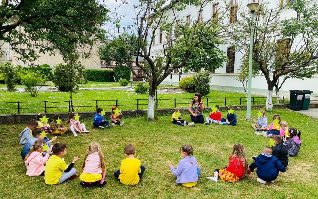 Listening stories in the courtyard of the Zalău County History Museum